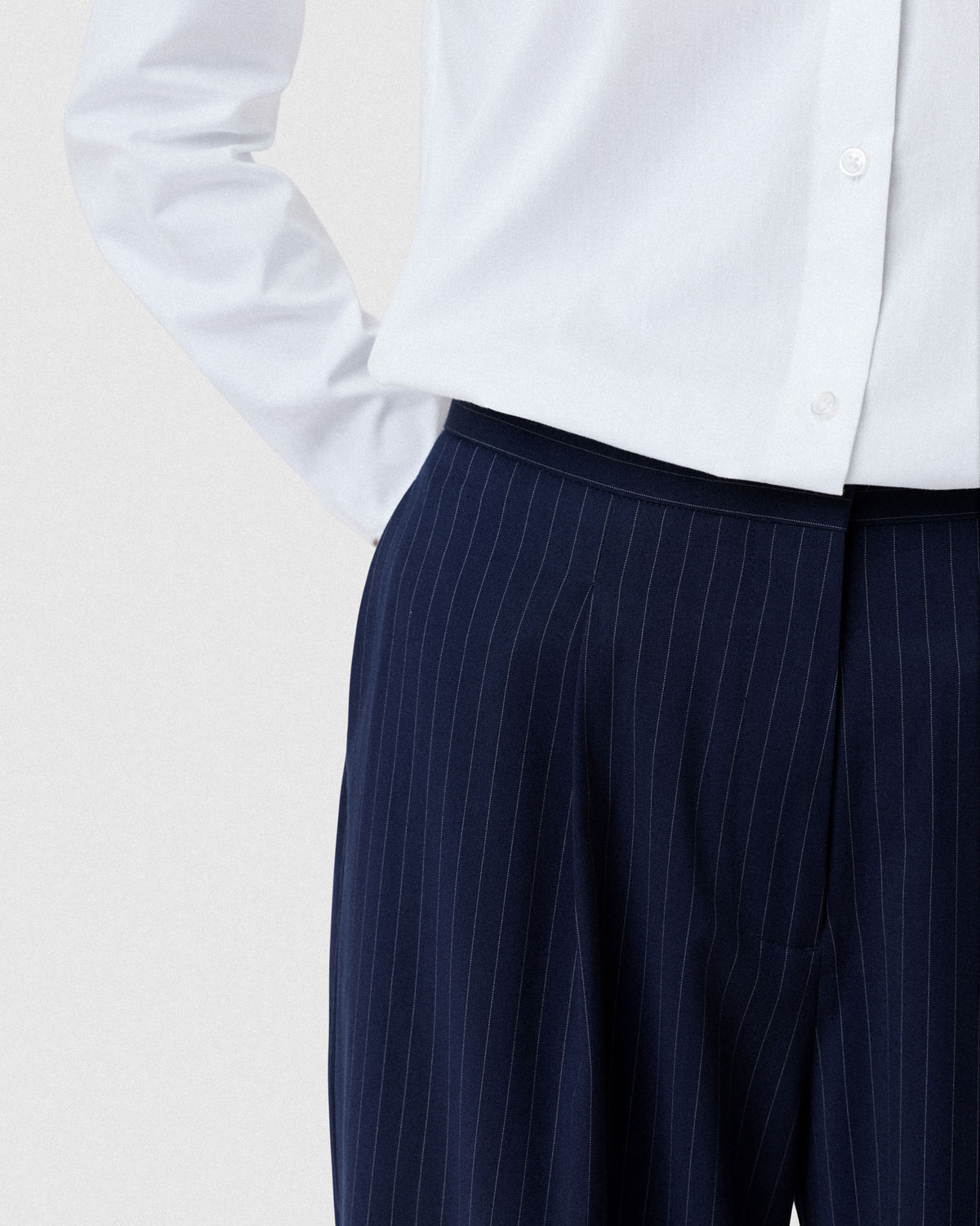Sacoor Brothers High-Waist Loose Fit Trousers In Pure Wool, Dark Blue