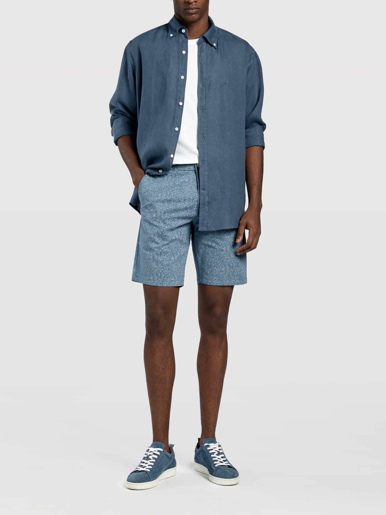 Medium Blue