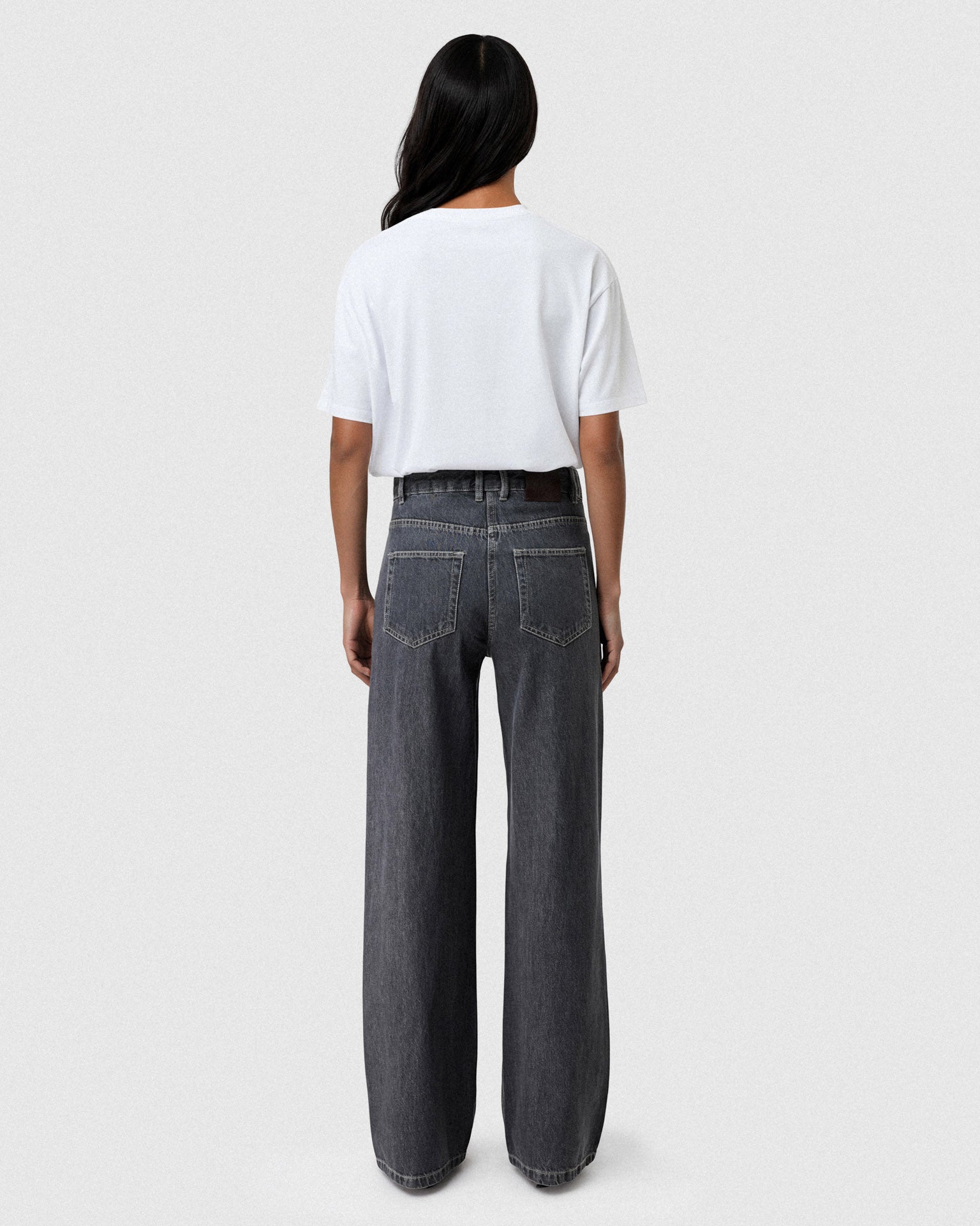Dark Grey (AI)