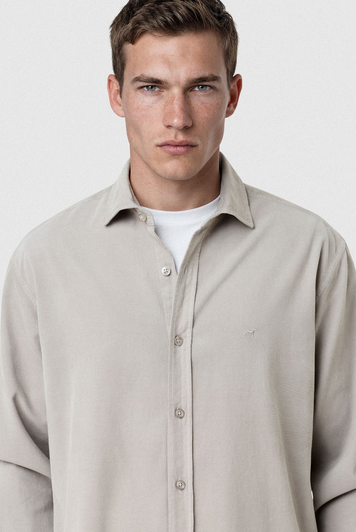 Light Brown (AI)