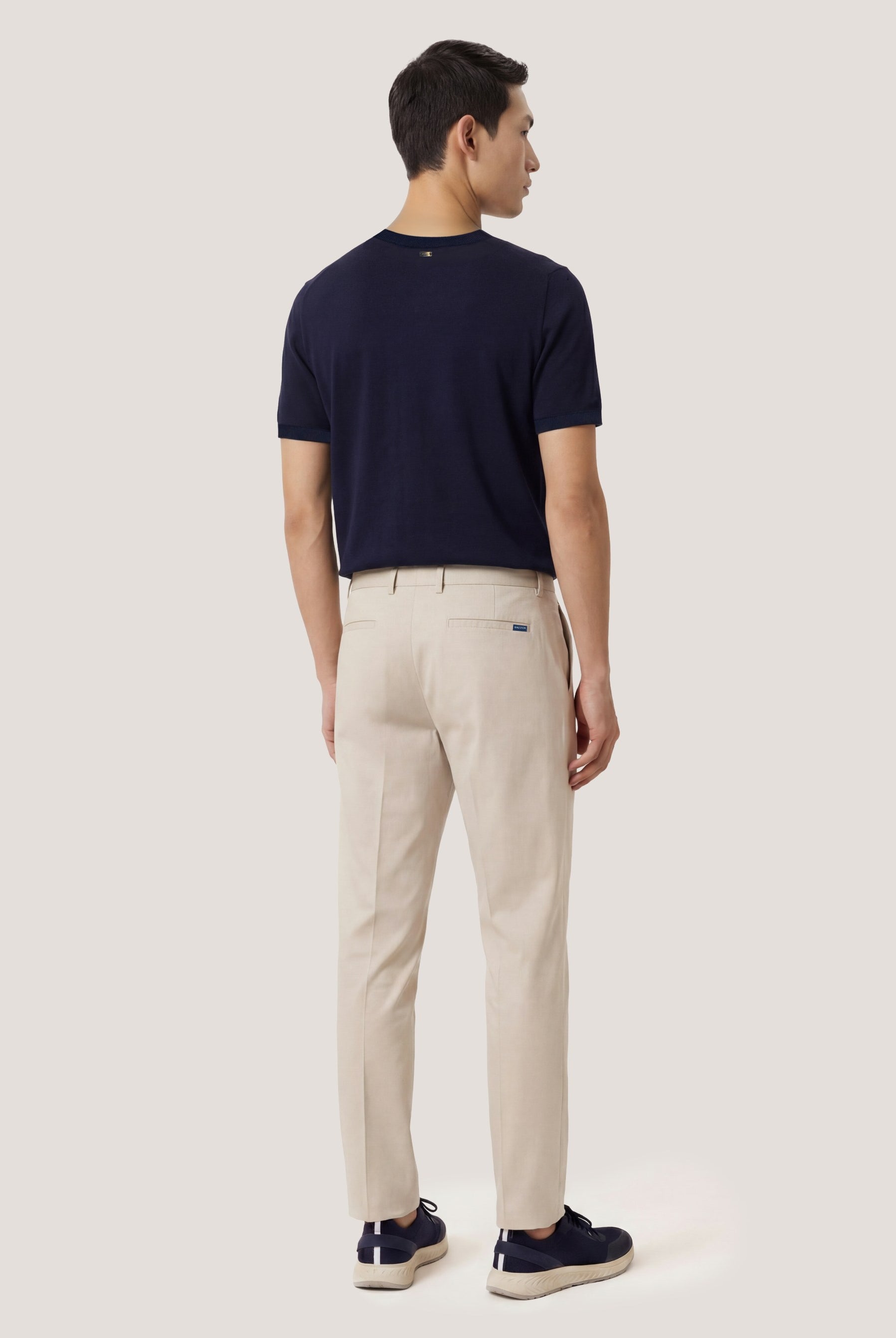 Light Brown (AI)