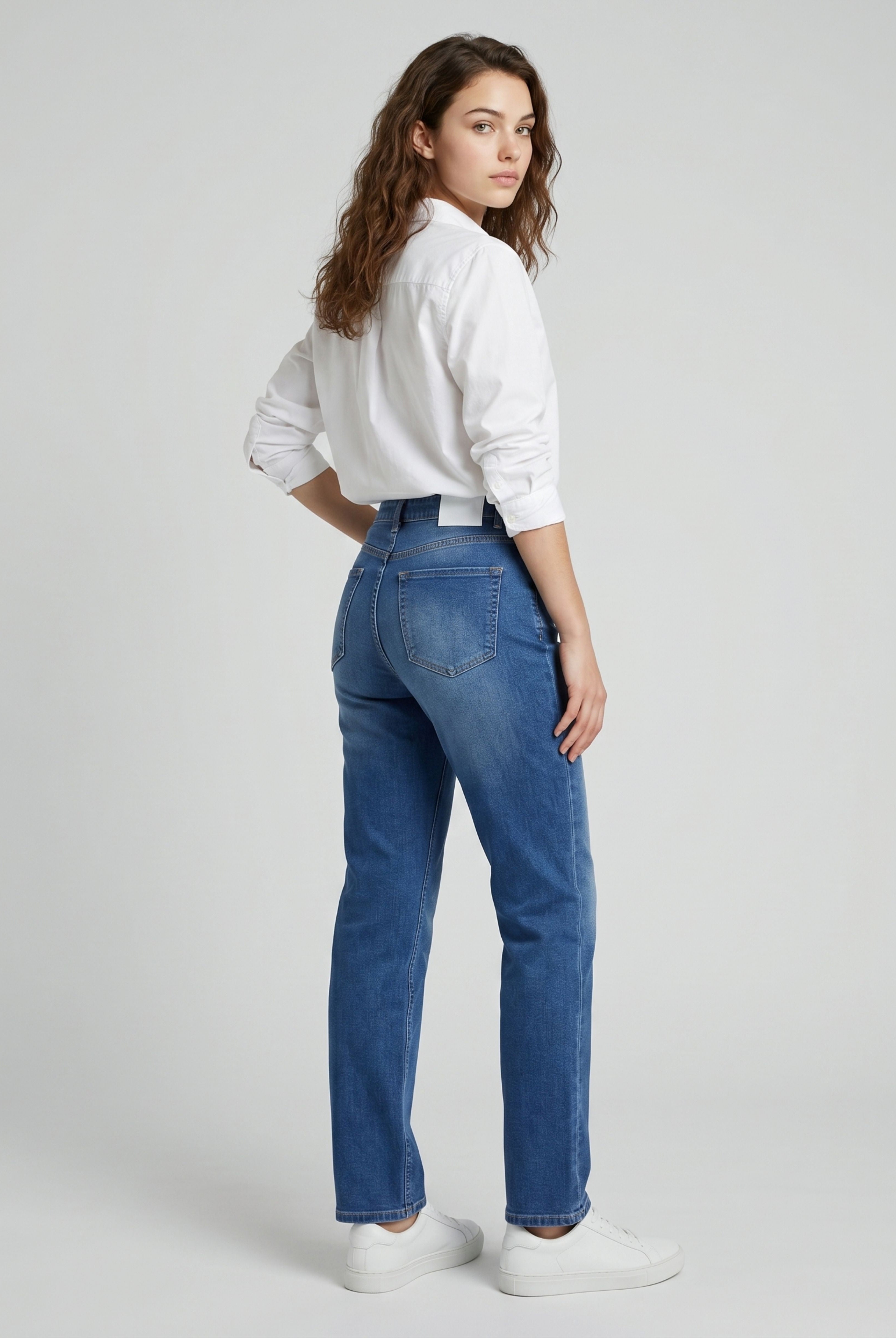 Medium Blue (AI)
