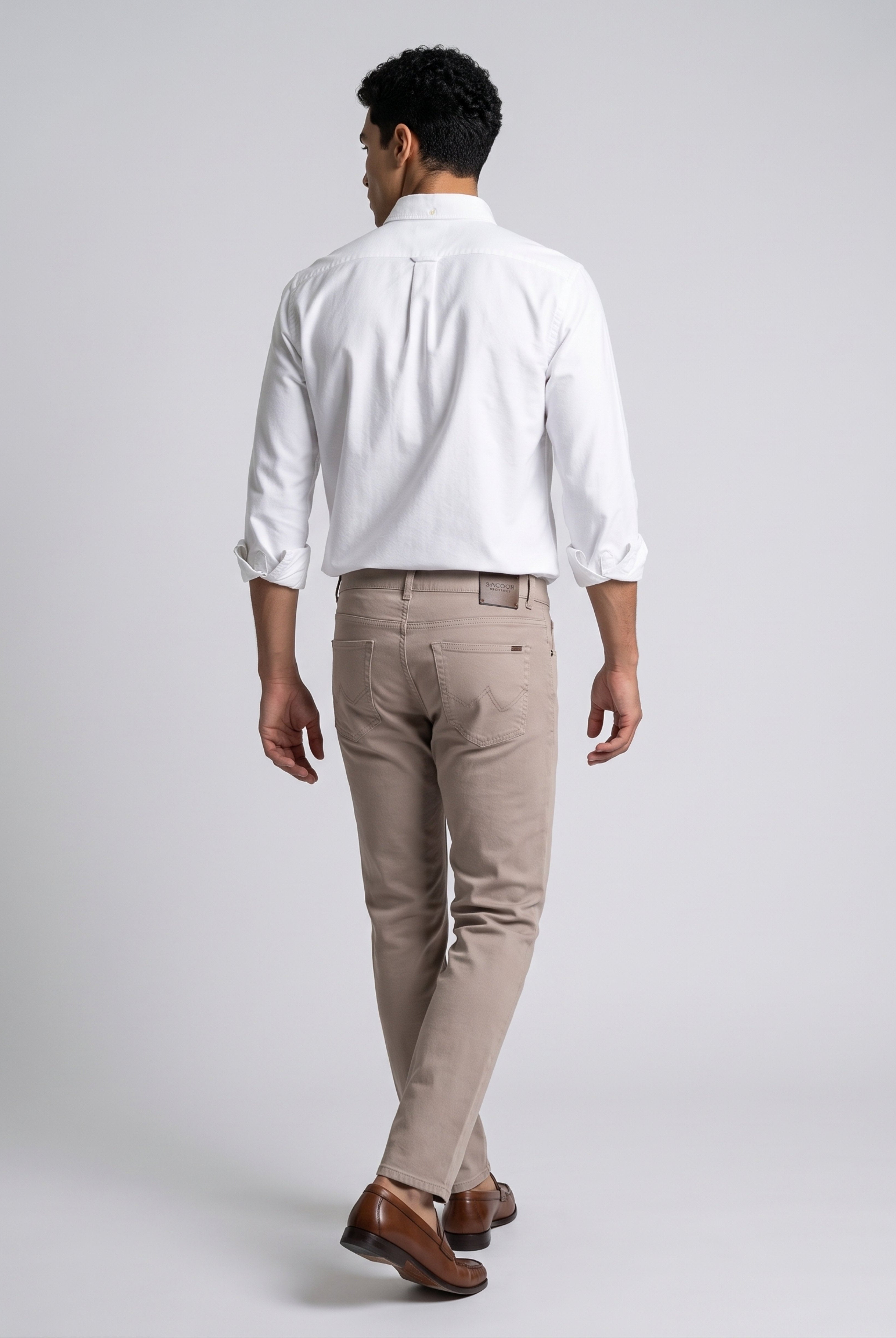 Light Brown (AI)