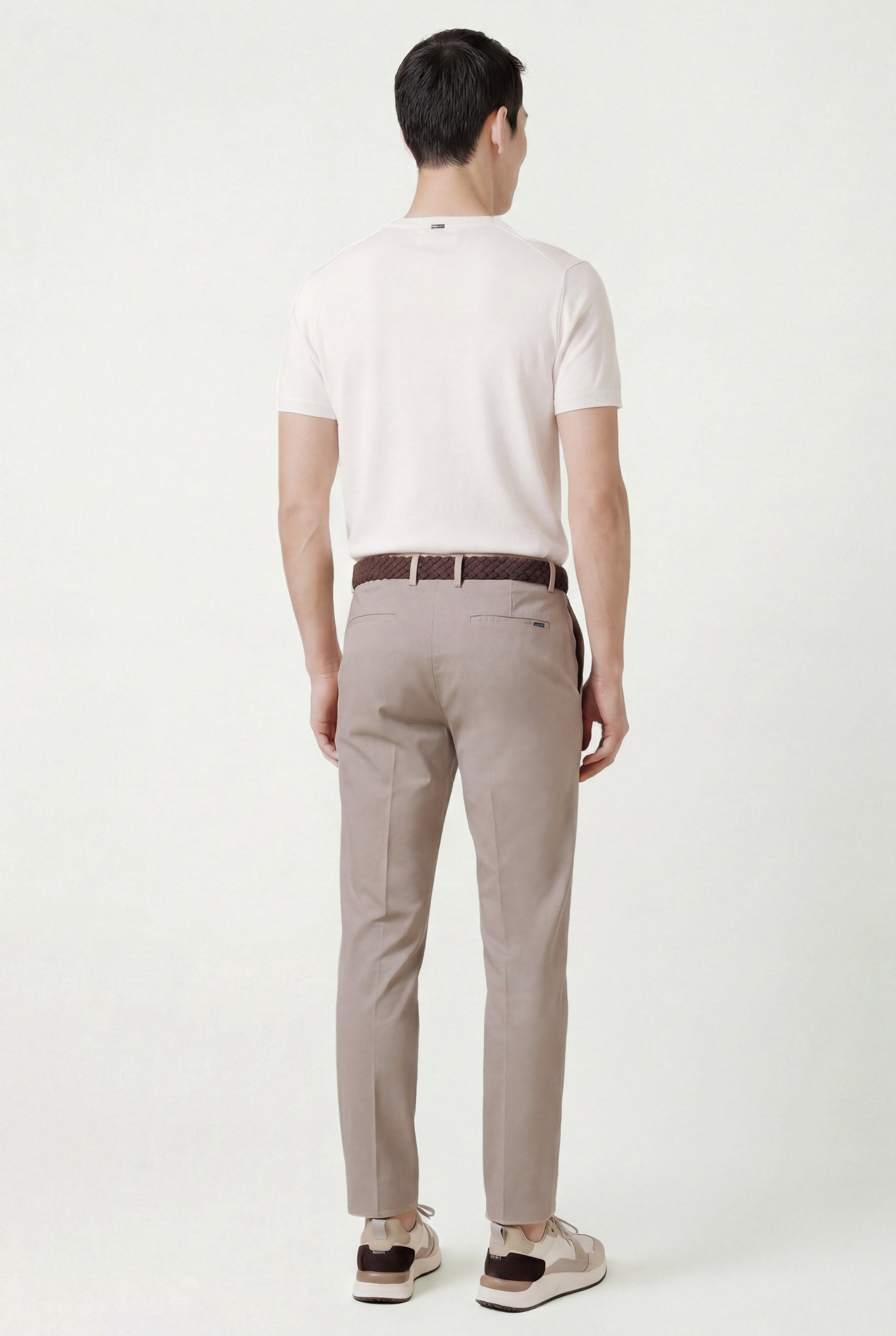 Light Brown (AI)