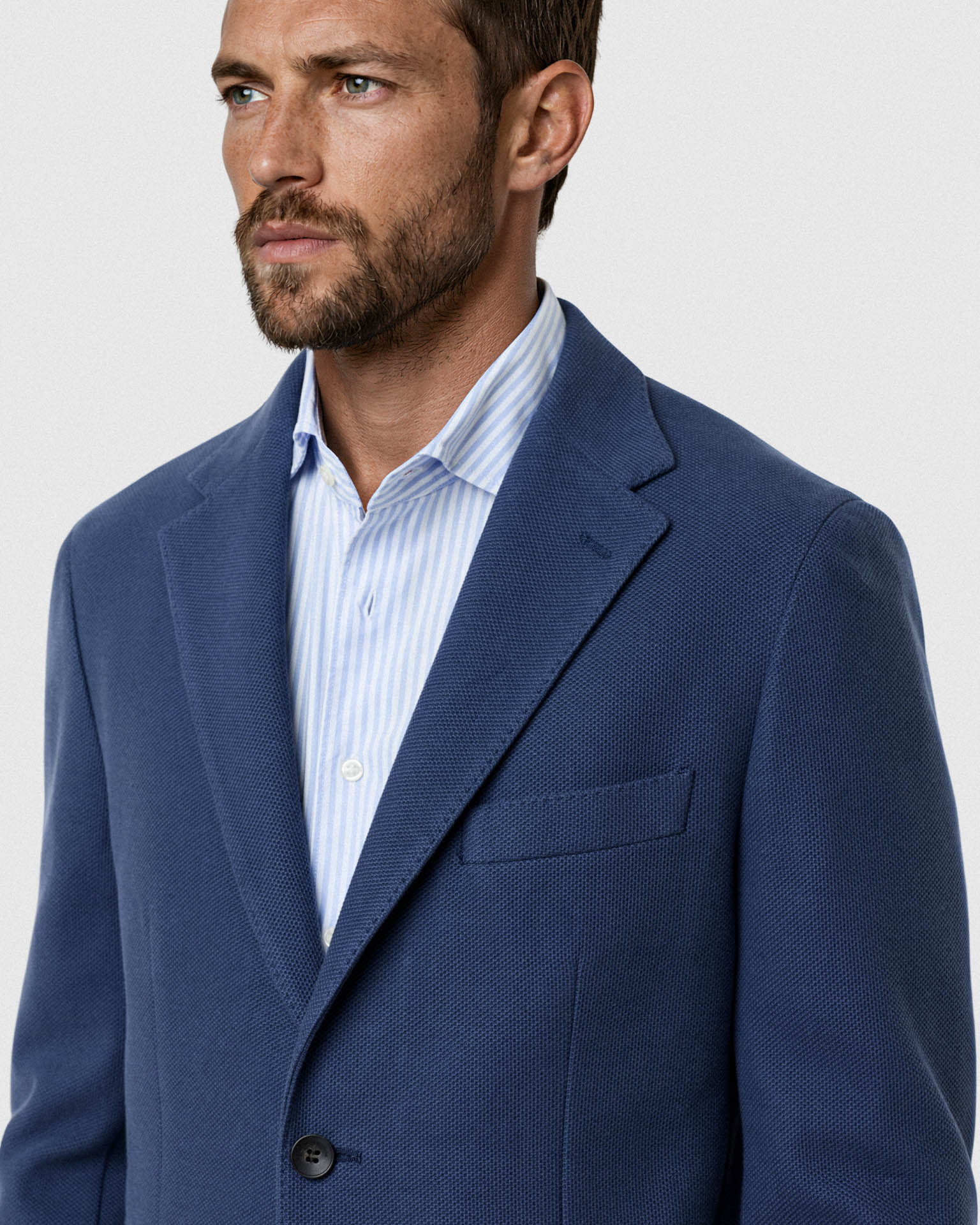 Medium Blue (AI)