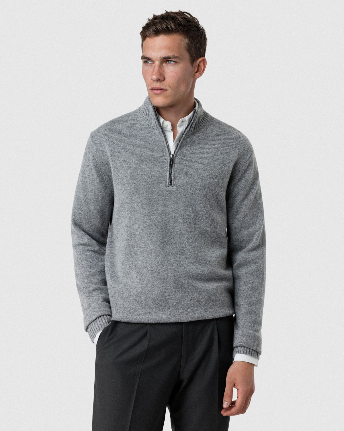 Medium Grey (AI)