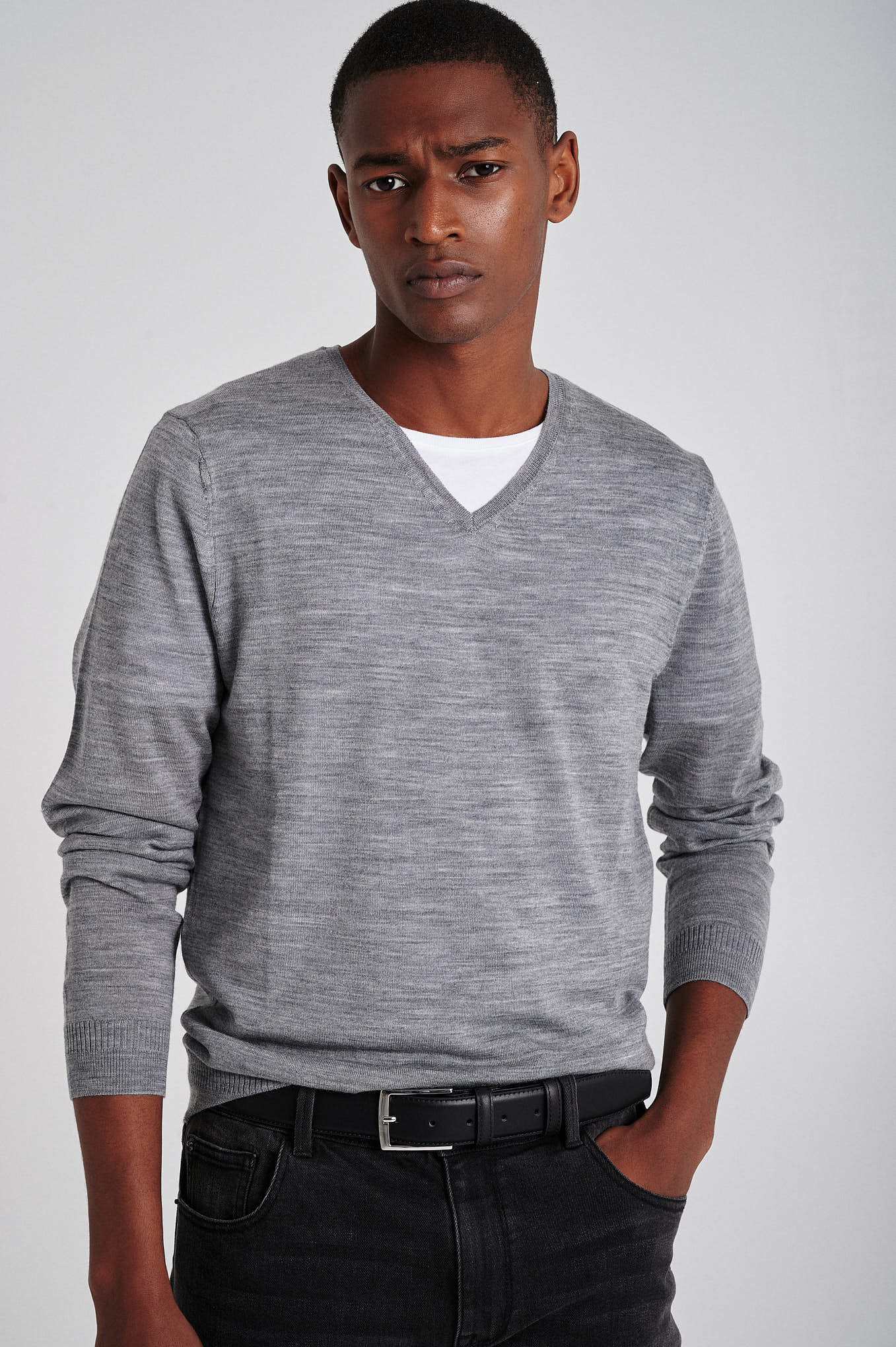 Men s extrafine merino wool V neck sweater Sacoor Brothers Malaysia