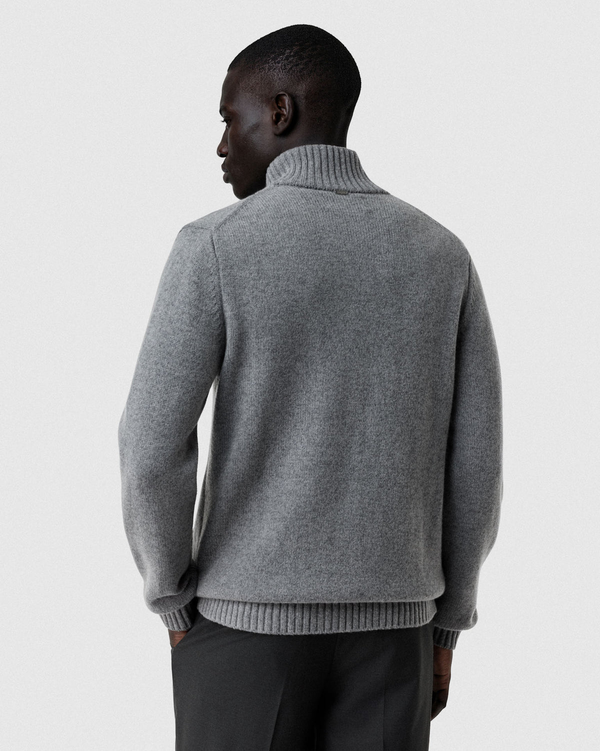 Mix Grey (AI)