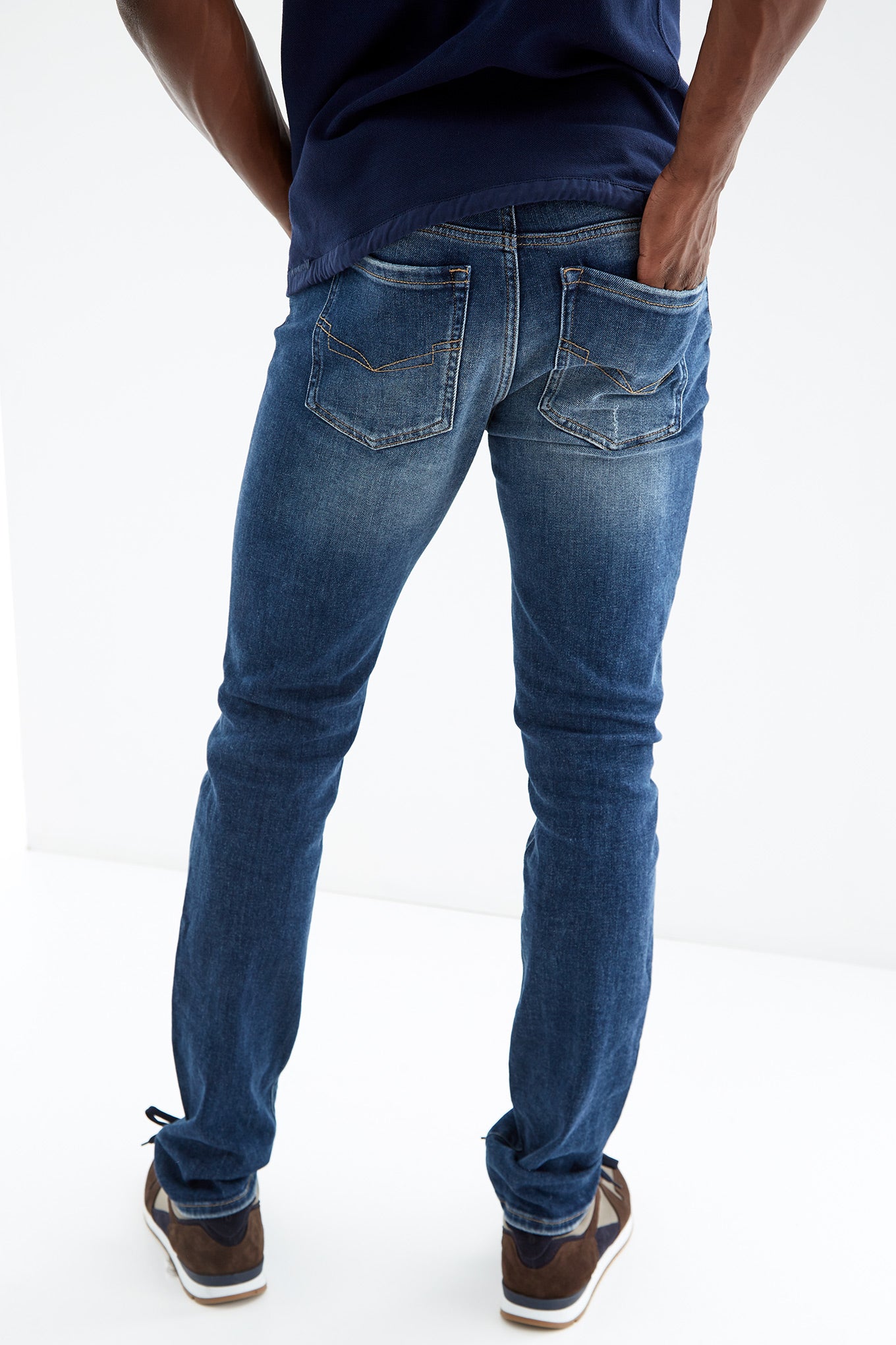 Medium Blue