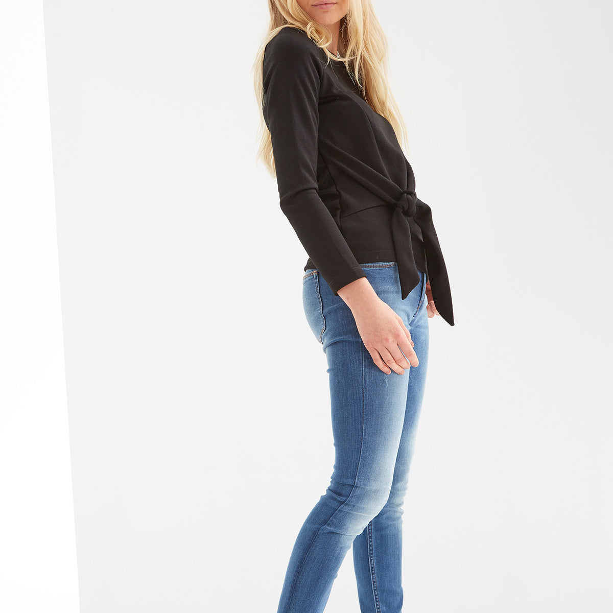 Women's Ribbon Sweater – Sacoor Brothers Malaysia