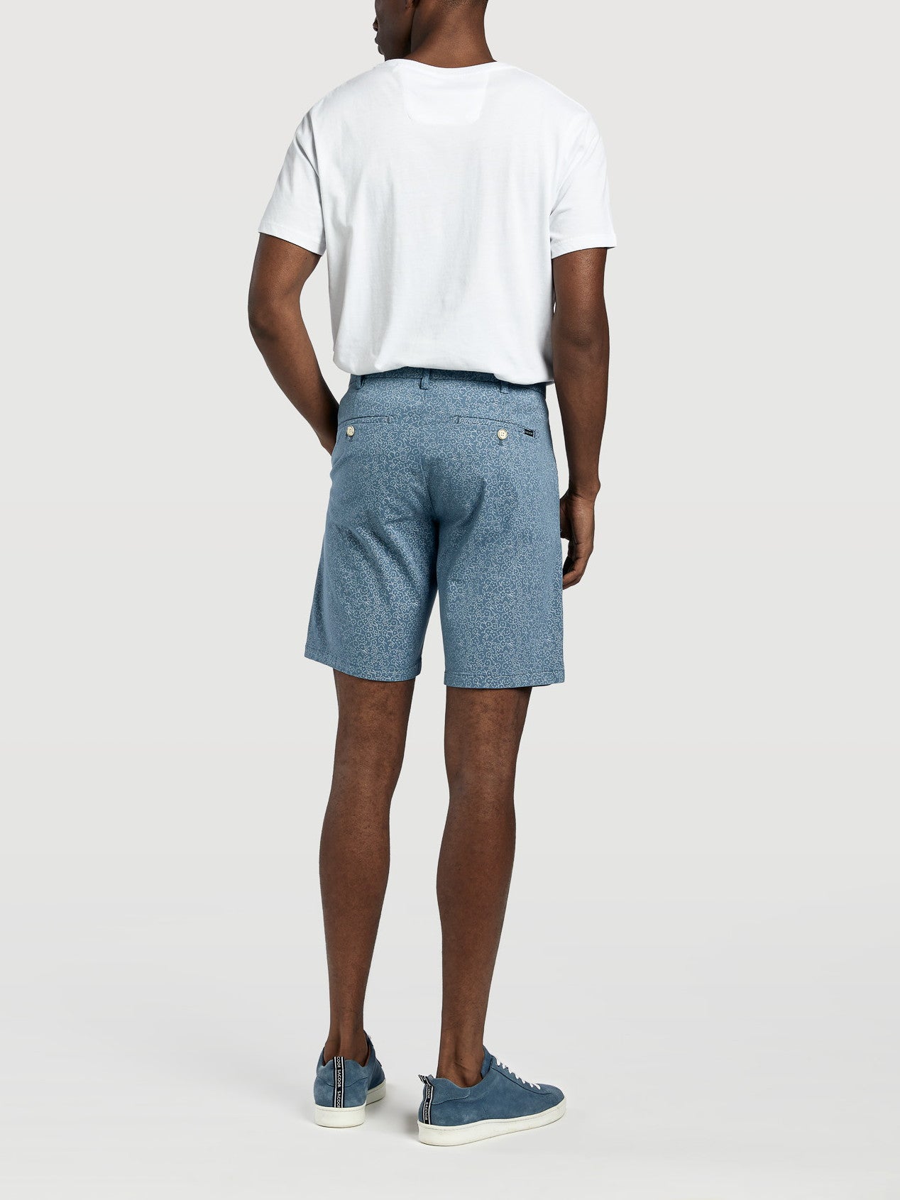 Medium Blue